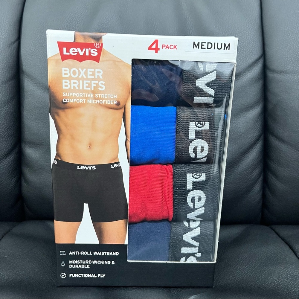 Levi's men's 4-pack boxer briefs in assorted colors